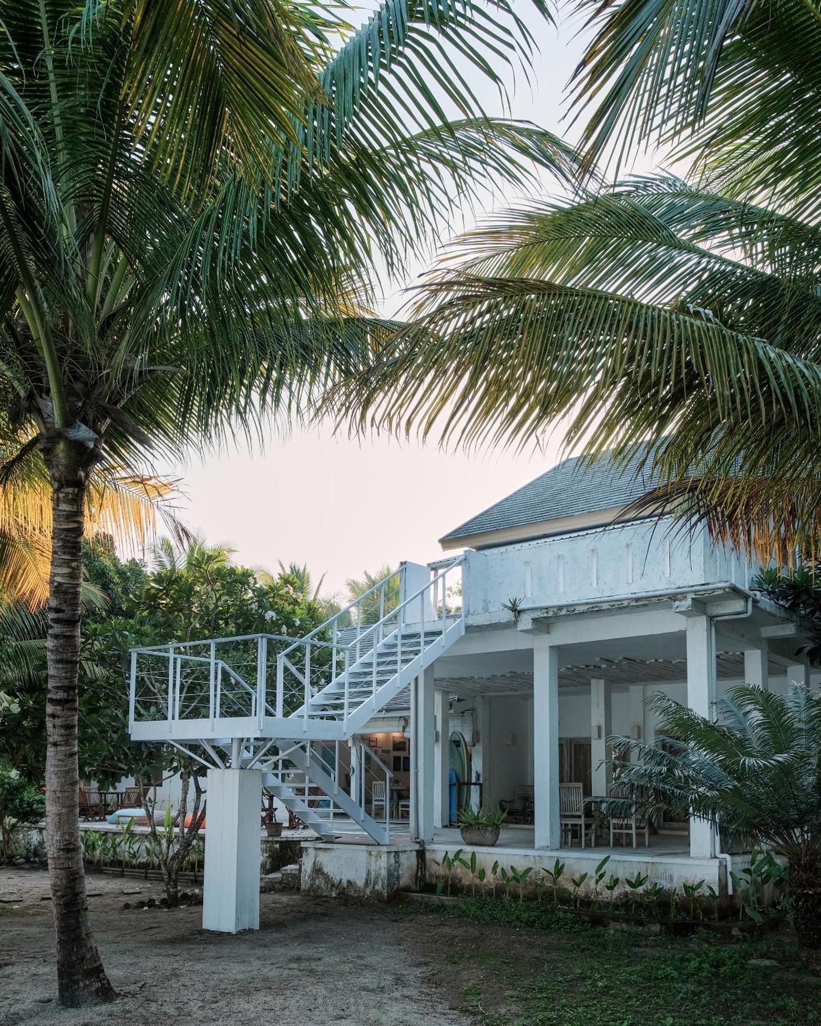 Myamo Beach Lodge Jereweh Dış mekan fotoğraf