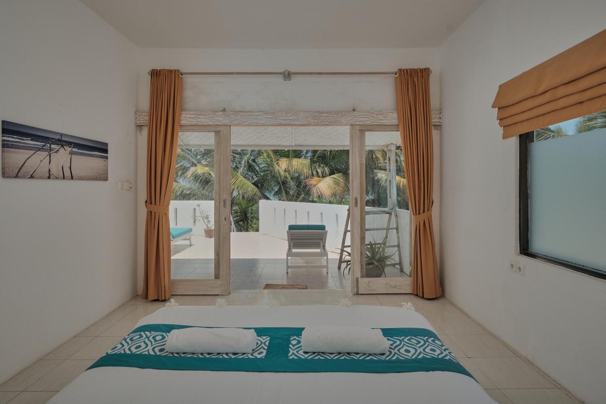 Myamo Beach Lodge Jereweh Dış mekan fotoğraf