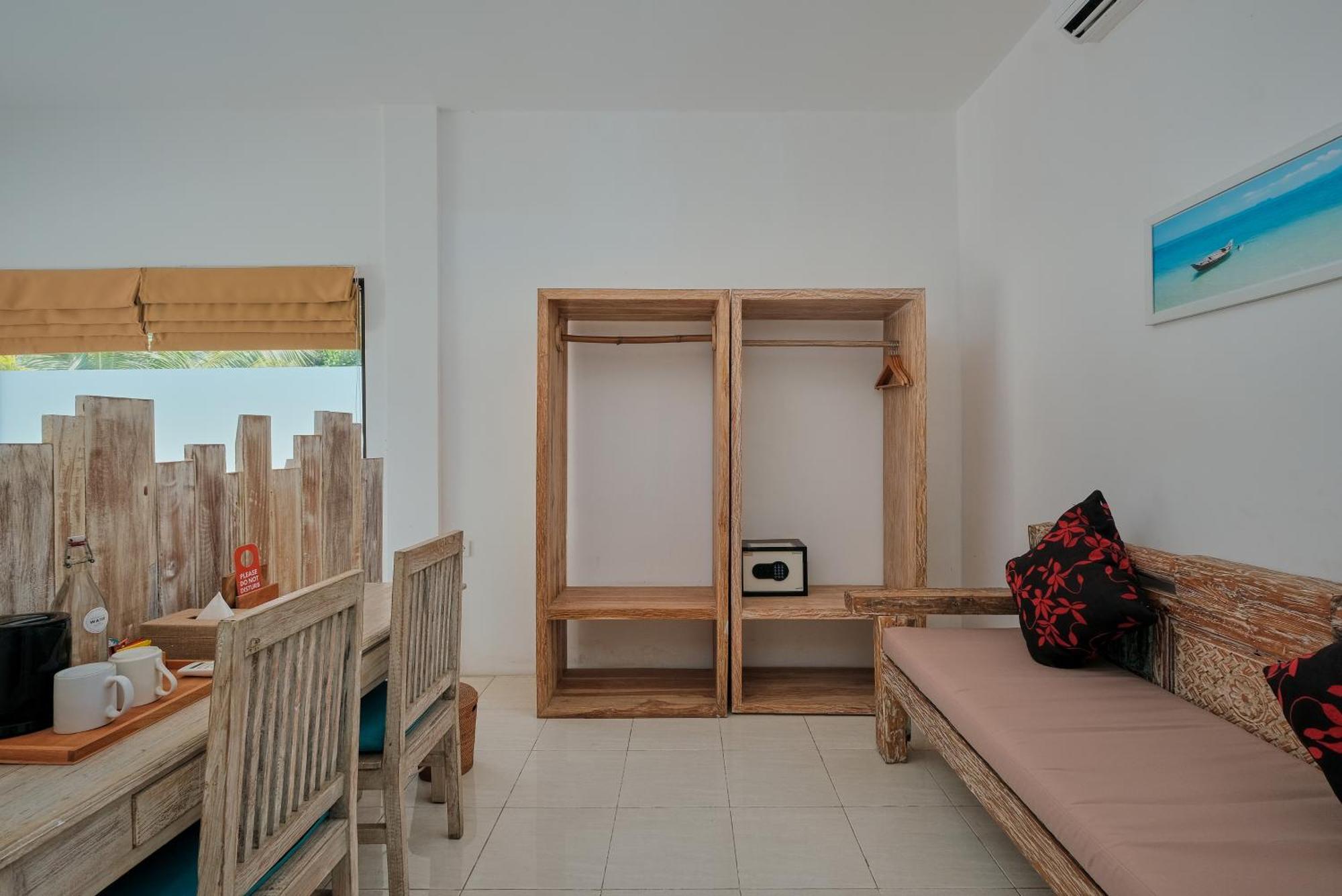 Myamo Beach Lodge Jereweh Dış mekan fotoğraf